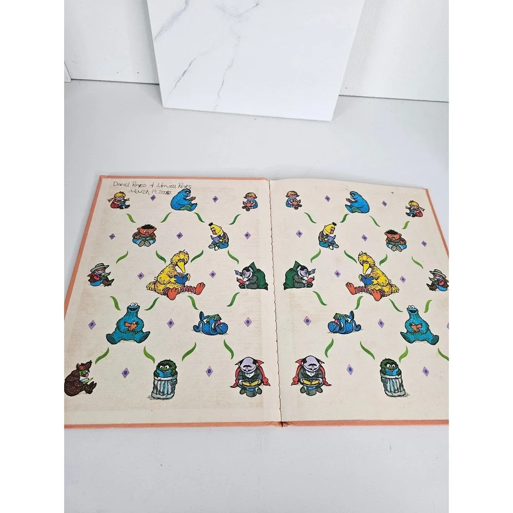 Vintage 1980 Sesame Street Grover's Book‎ of Cute Little Baby Animals Hardcover